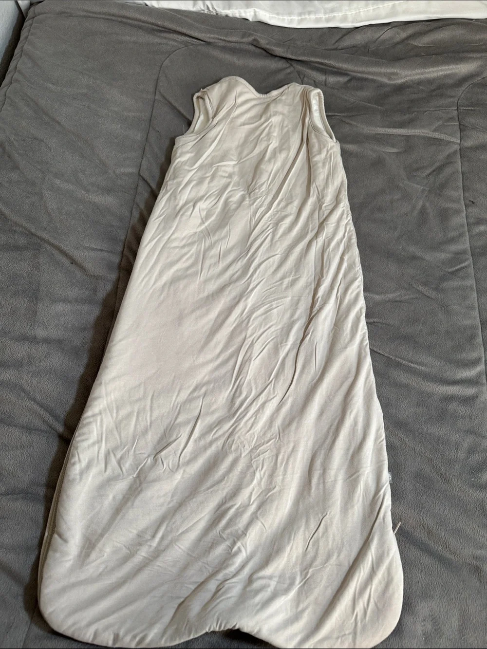 Kyte baby Sleeveless beige heavy warm blanket zip sleeper